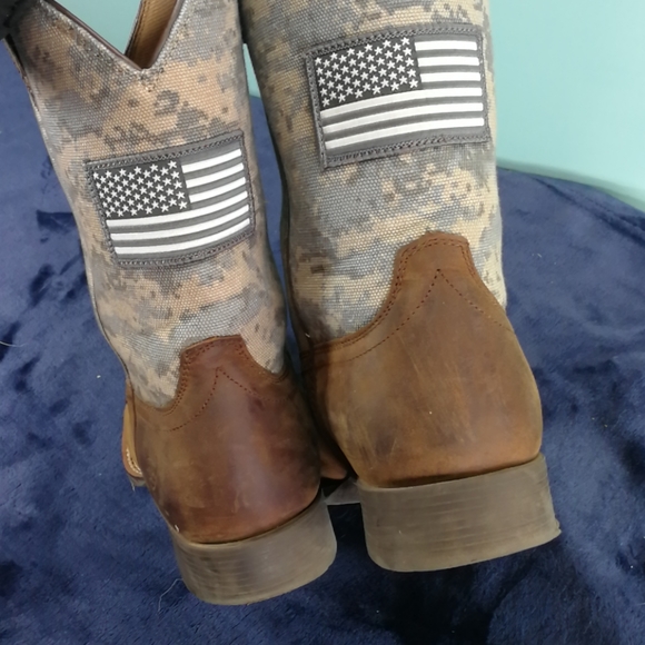 SOLD- DO NOT BUY- MENS ARIAT CAMO PATRIOT USA FLAG BOOTS SZ 6 - Picture 11 of 11